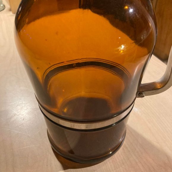 Muster Geschutzt Amber Growler 2L Brown Glass w/ Handle, Cap & Rubber Seal MINT - Picture 2 of 10